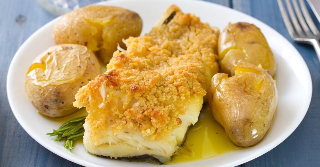 Bacalhau com batatas um prato principal para uma ocasião especial