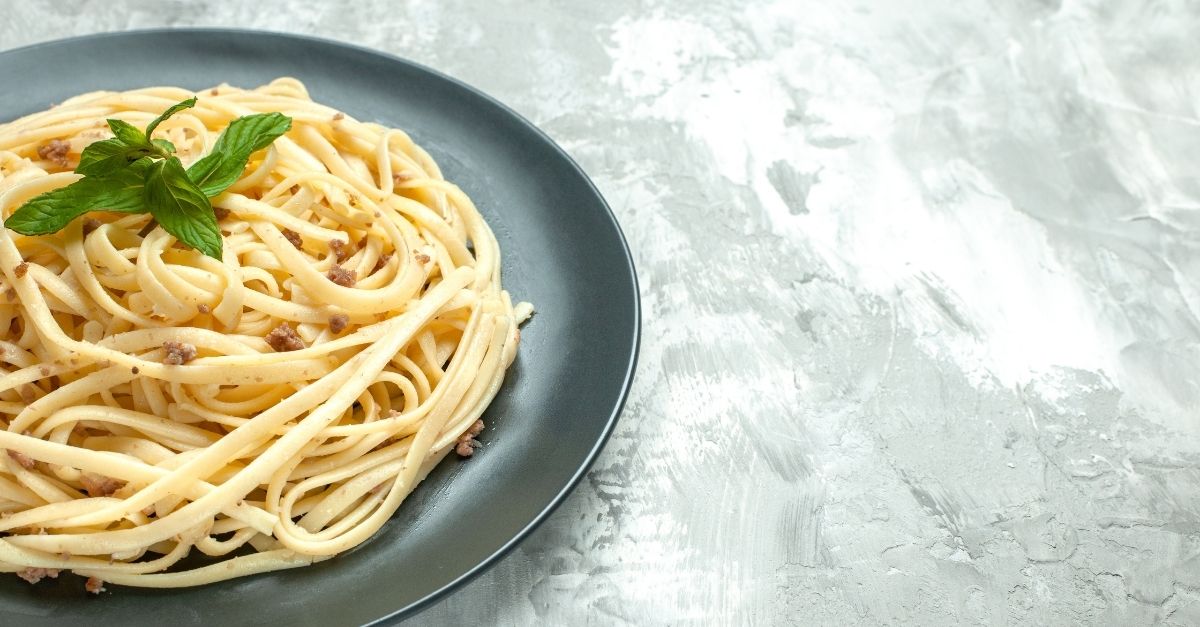 como fazer macarrão de palmito