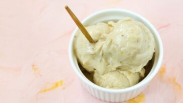 sorvete de banana com canela