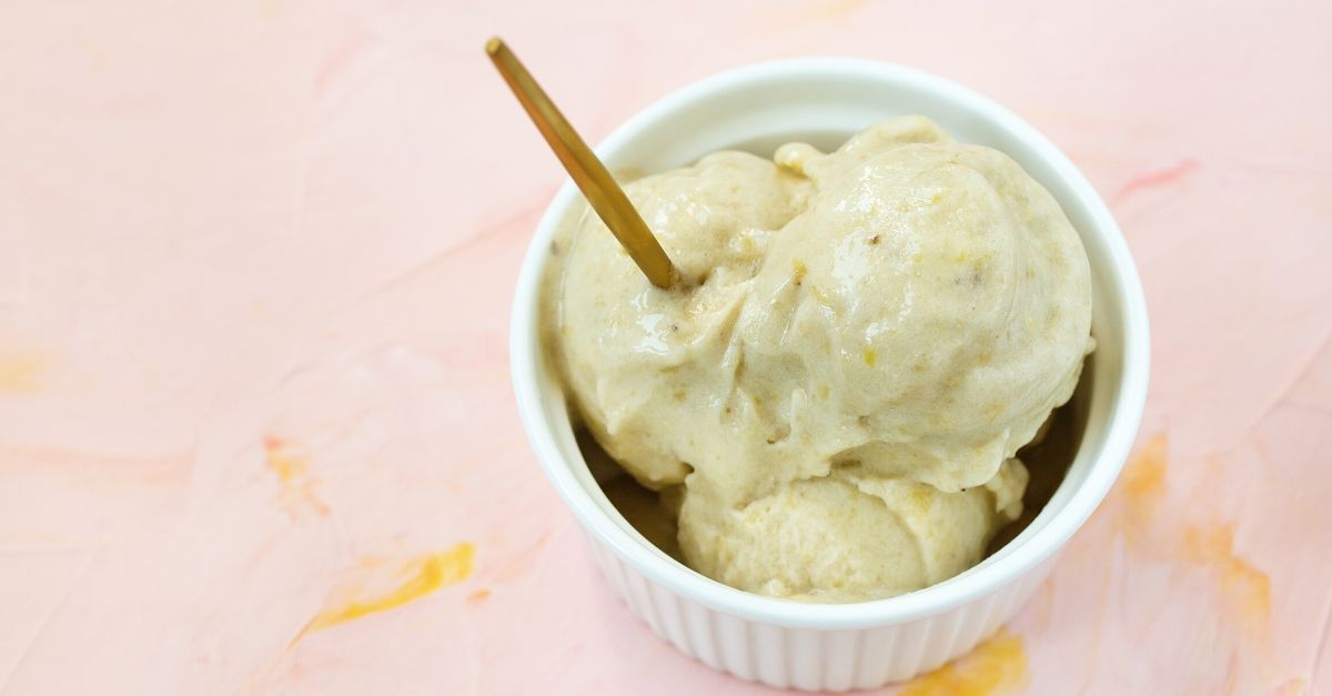 sorvete de banana com canela