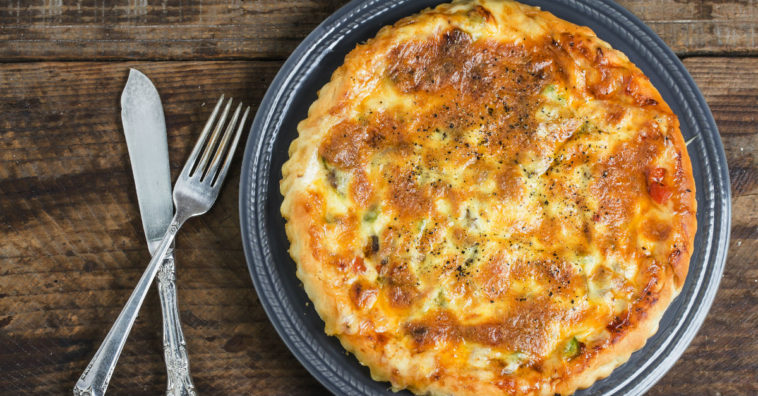 como fazer torta de presunto e queijo de liquidificador