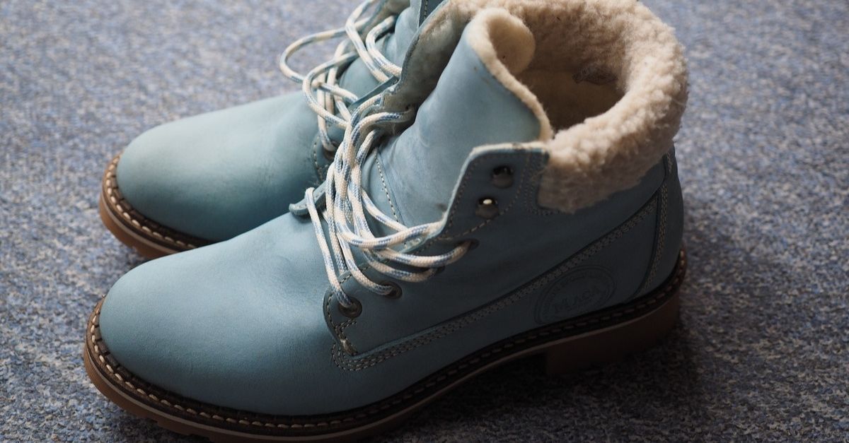 Como limpar bota de camurça para mantê-la como nova