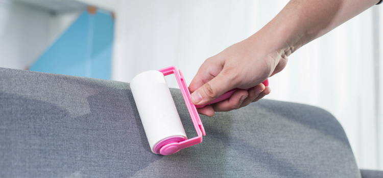 limpar sofá com vinagre e bicarbonato