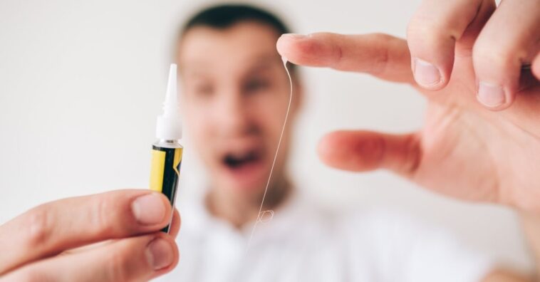 como tirar cola de roupa