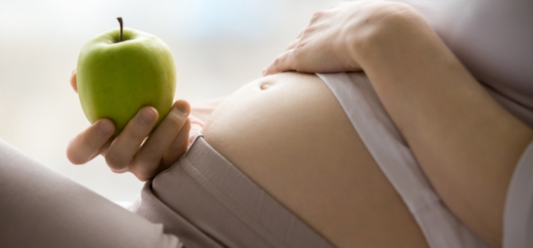 como deve tratar estrias na gravidez