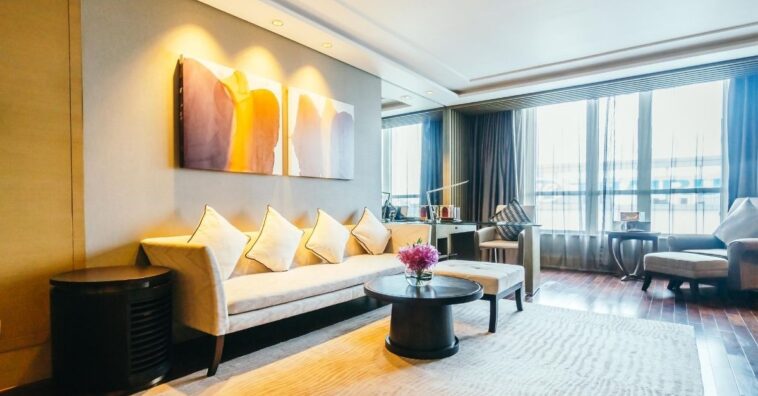 como usar mesa de centro na decoração