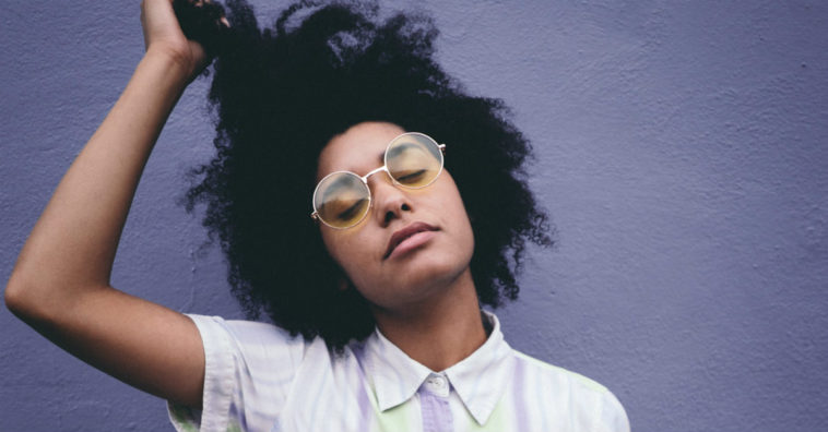 como usar shampoo a seco