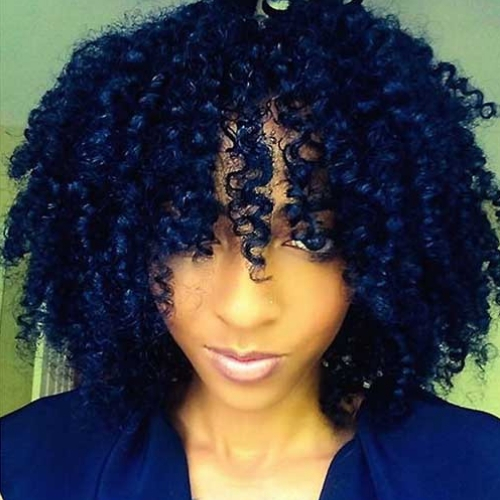 modelos de cores de cabelo preto azulado