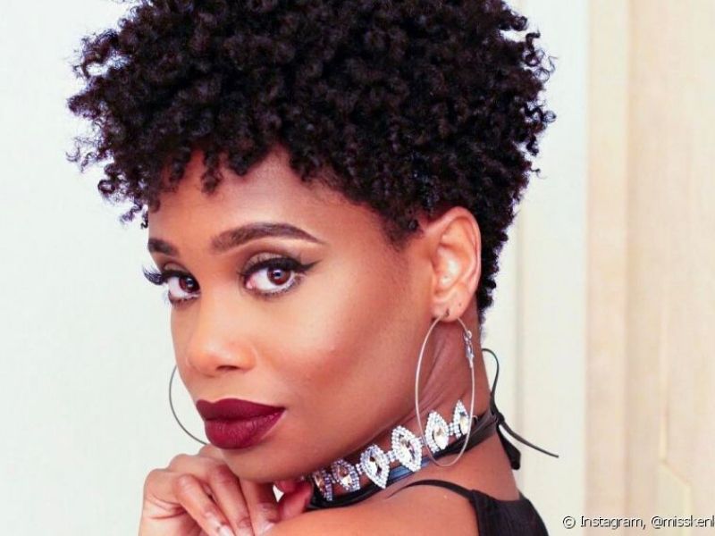 modelo corte de cabelo crespo curto batido atrás