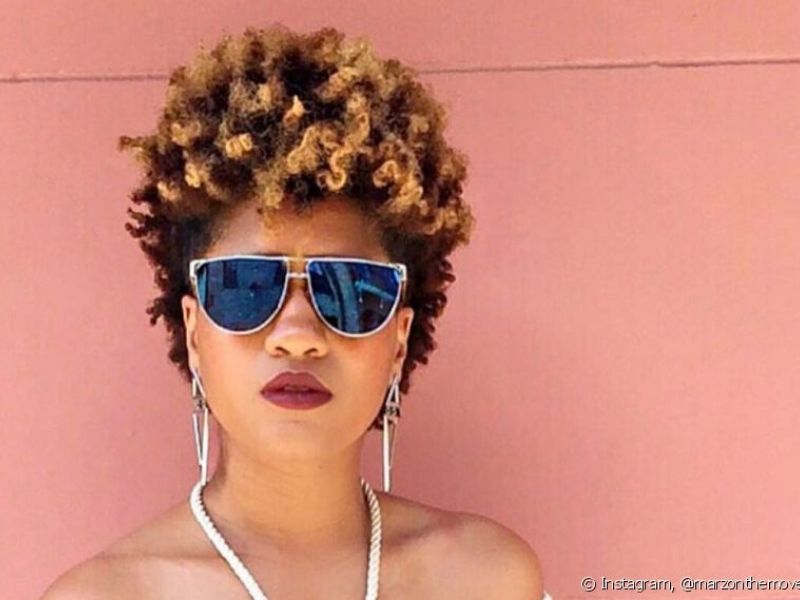 modelo corte de cabelo crespo curto mais volume em cima