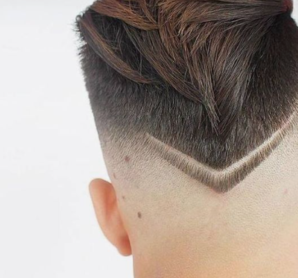 Ideias de corte em V masculino com risco