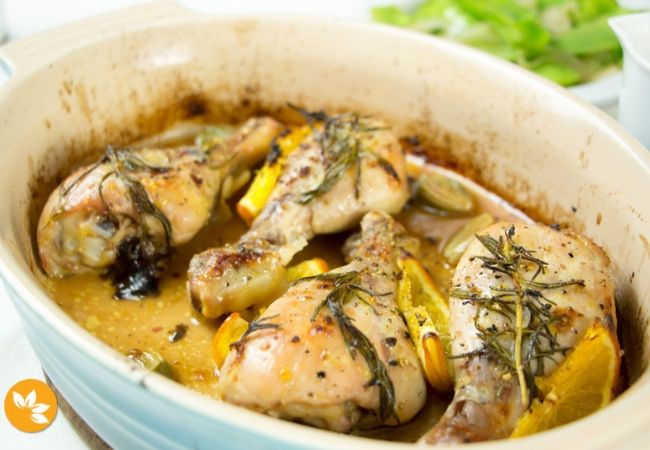 coxa de frango com laranja ao forno