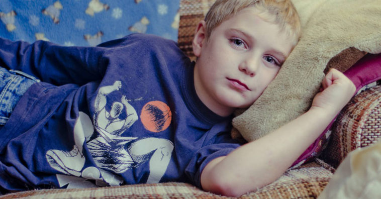 criança recupera de autismo