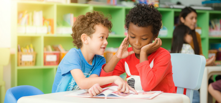 criar uma criança criativa leia desde cedo