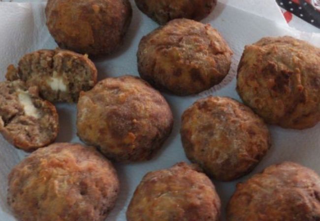 croquete de carne assada recheado com queijo