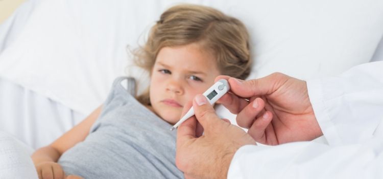 cuidados com a síndrome mão-pé-boca