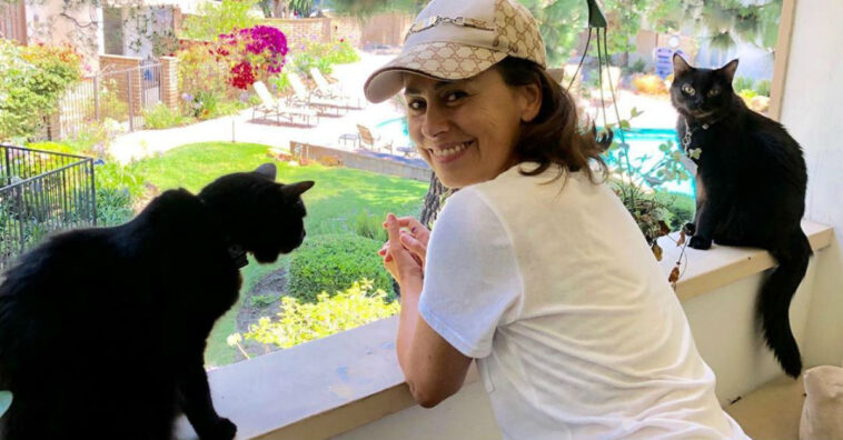 daniela escobar mordida de gato