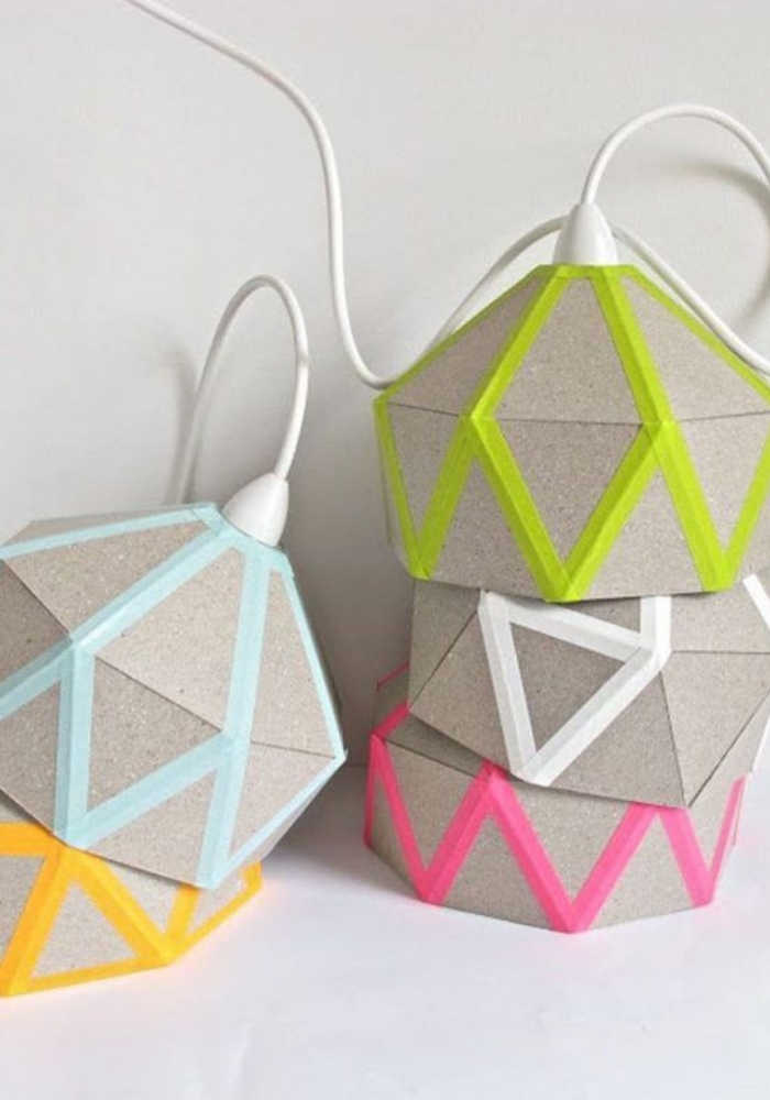 modelo decoração com fita isolante luminária