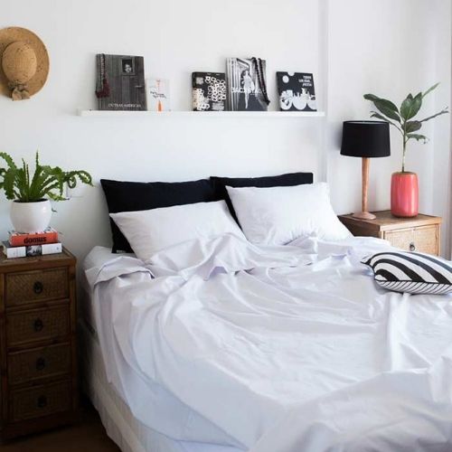 decoração de quarto simples e barato com livros