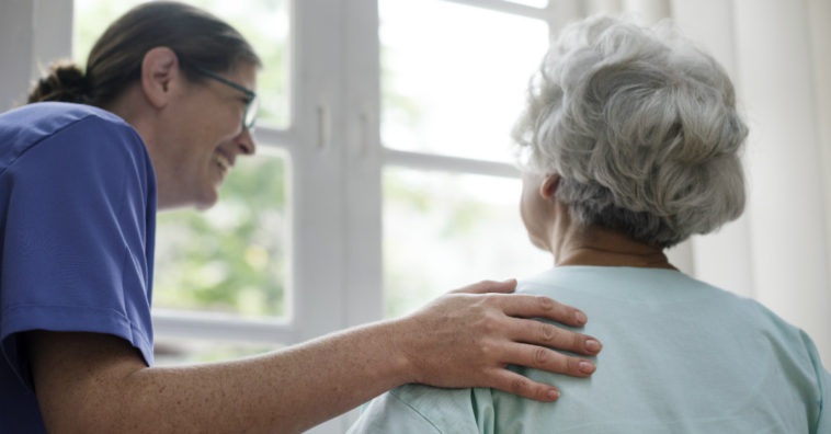 demência sintomas e causas