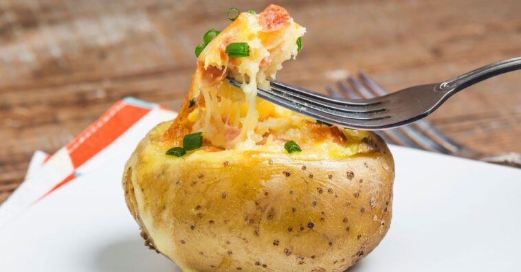 como cozinhar batata no mic