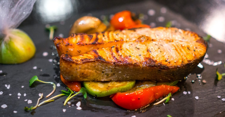 fazer peixe grelhado