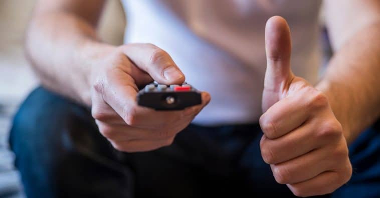 assistir tv sem mulher reclamar