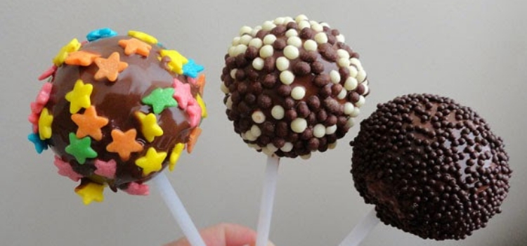 fazer doces para festa infantil cakepop