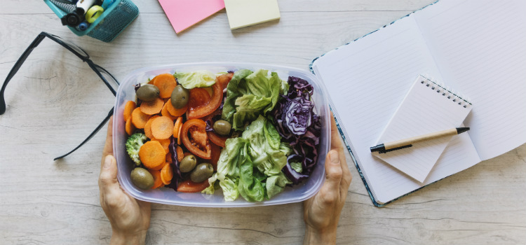 doenças causadas pela má alimentação almoço
