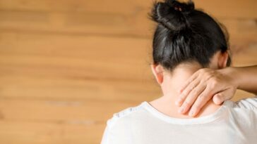 dor de cabeça na nuca