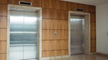 elevador de serviço