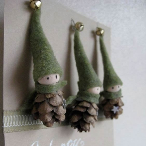 ideia enfeites de natal com pinhas duendes