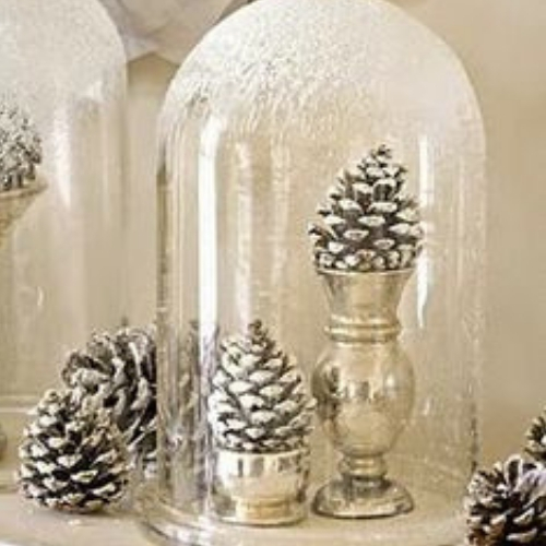 ideia enfeites de natal com pinhas globo neve
