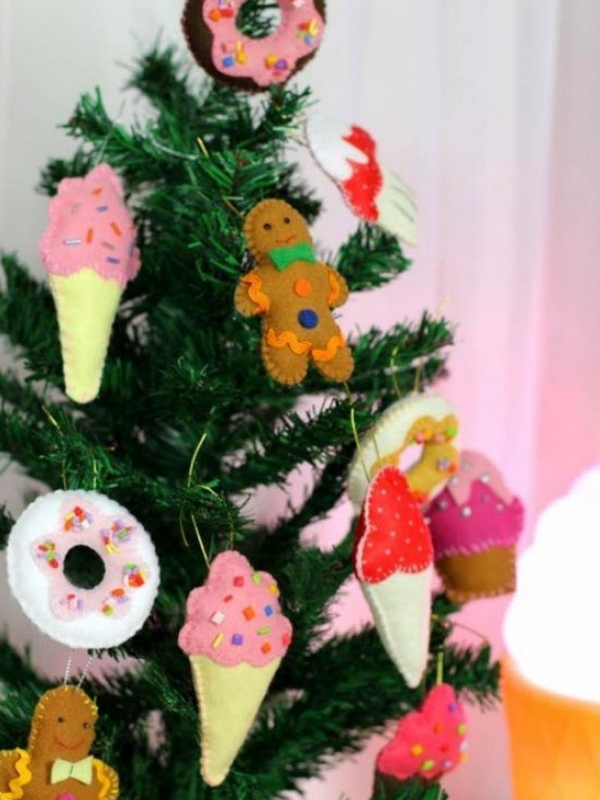 modelo enfeites de natal de feltro enchimento