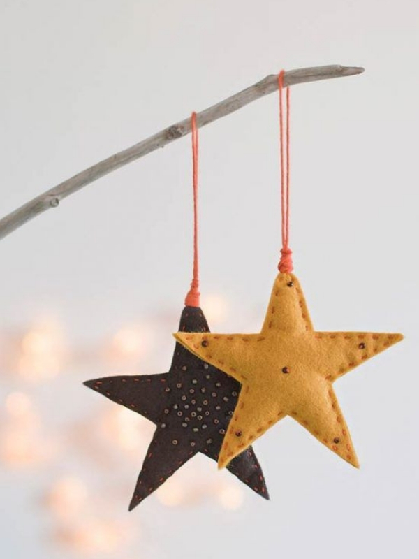 modelo enfeites de natal de feltro estrelas