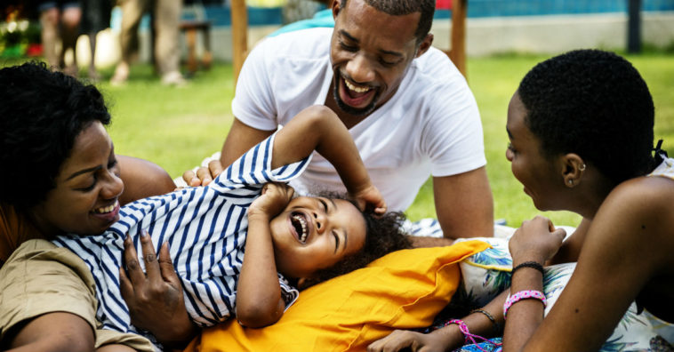 escolas francesas estudam substituir mãe e pai por genitor 1 2
