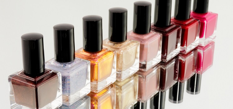 esmaltes com substâncias químicas