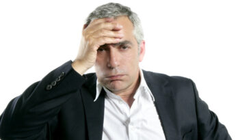 estresse deixa mesmo os cabelos brancos