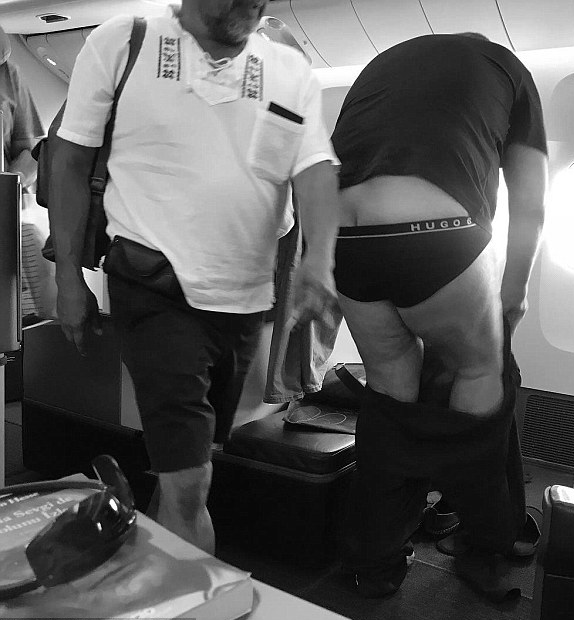 ex-aeromoça revela o pior que viu a bordo troca de roupas