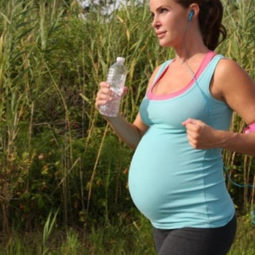 melhores exercicios para praticar na gravidez caminhada