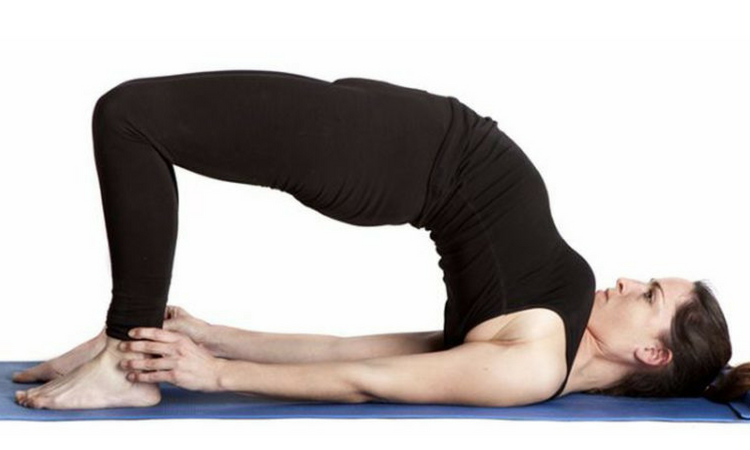 como fazer exercícios de yoga para perder barriga ponte