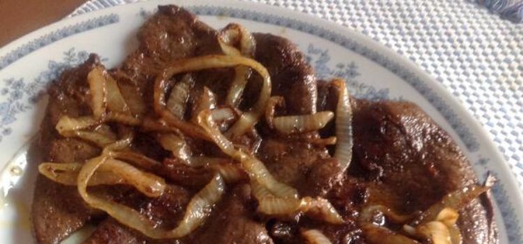 receita de fígado ao molho acebolado