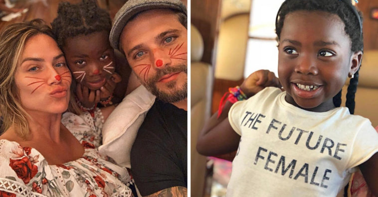 famosos que adotaram crianças