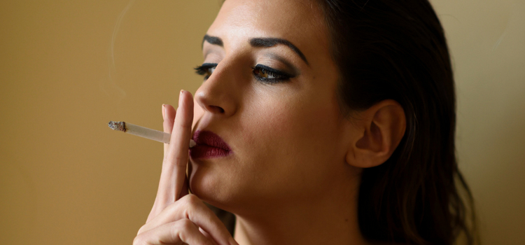 fumar é fator de risco para trombose por anticoncepcional