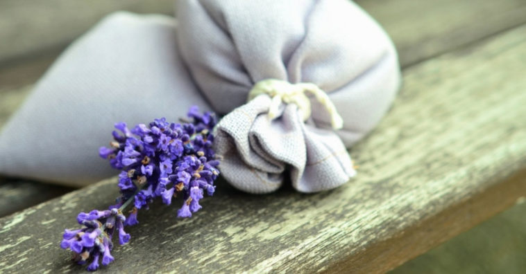 como fazer sachê perfumado