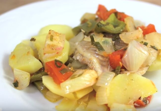 filé de peixe assado no papel alumínio