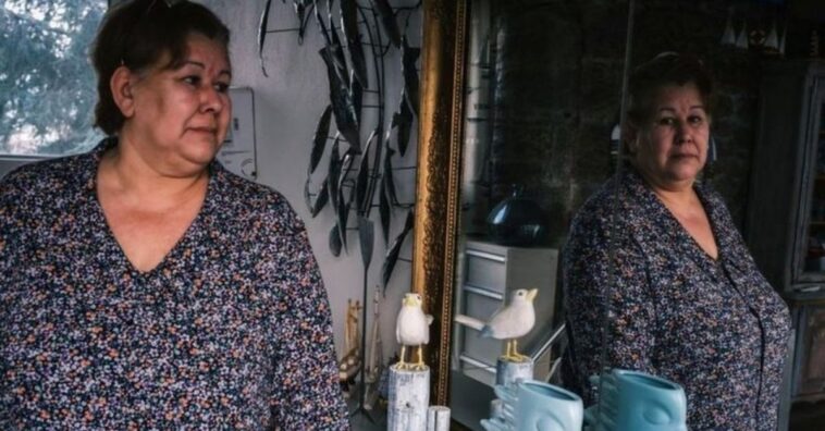 francesa tenta provar que está viva