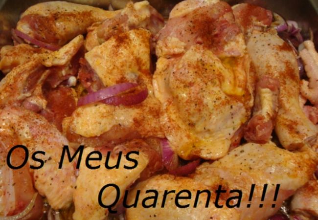 receita de frango na cerveja com cebola roxa