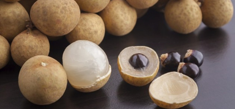 frutas exóticas tipo longan
