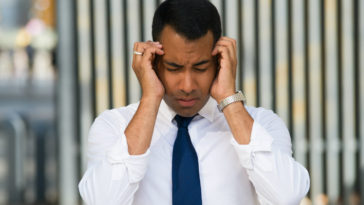 furar dedo com agulha não salva vítima de AVC